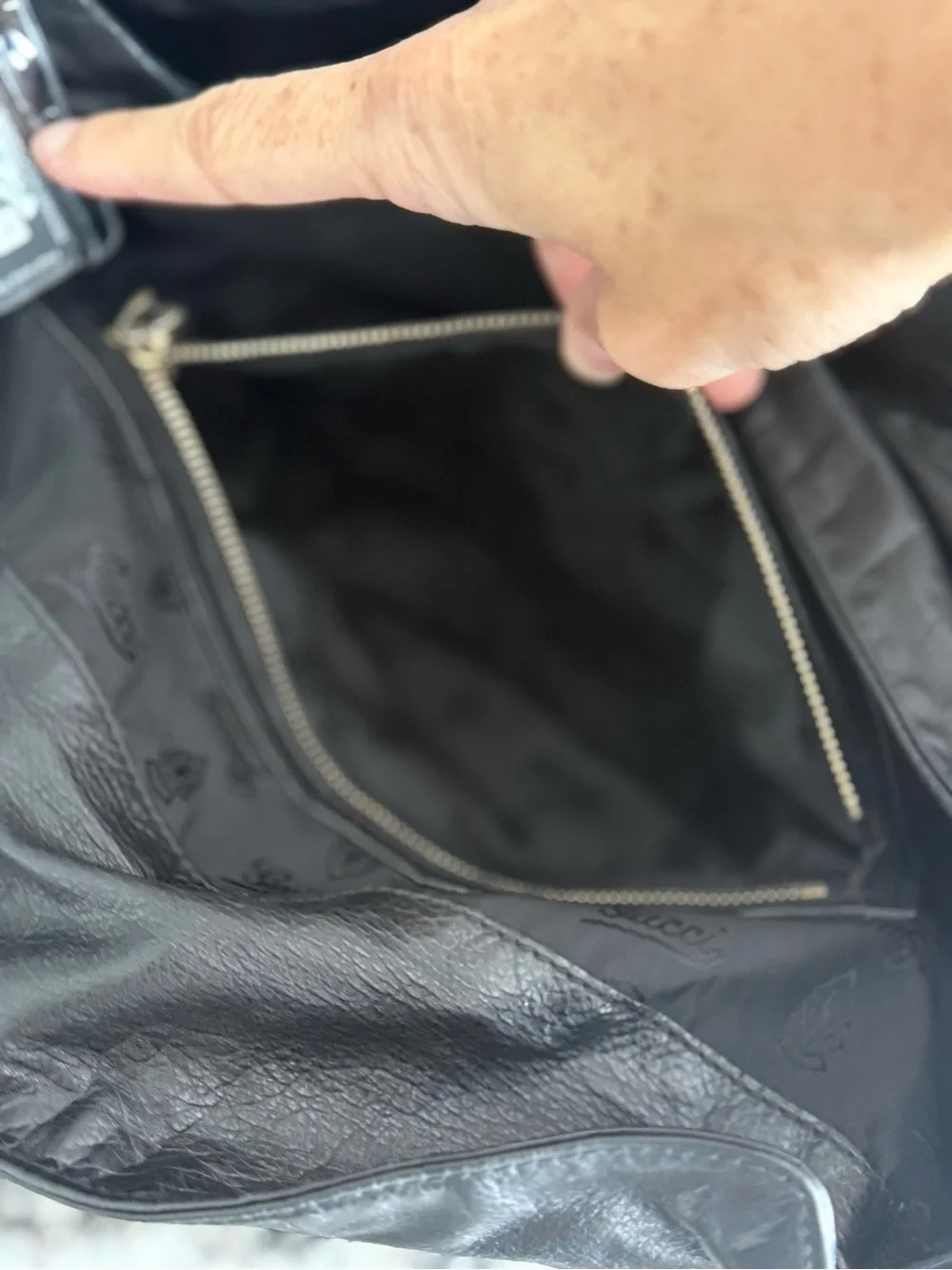 🖤 Authentic Gucci Hysteria Hobo – Black Leather | LegitApp COA